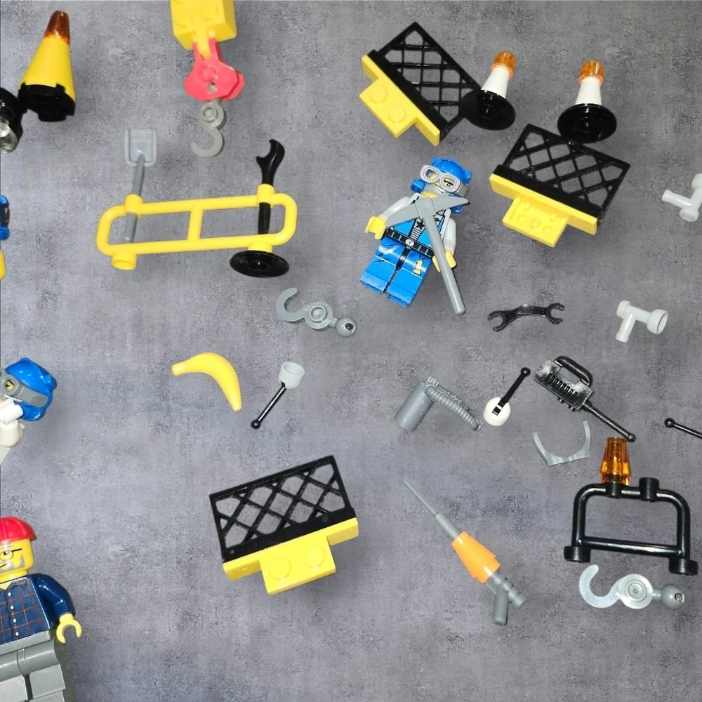 Misc. Mini Figurines Lego Miners And Accessories